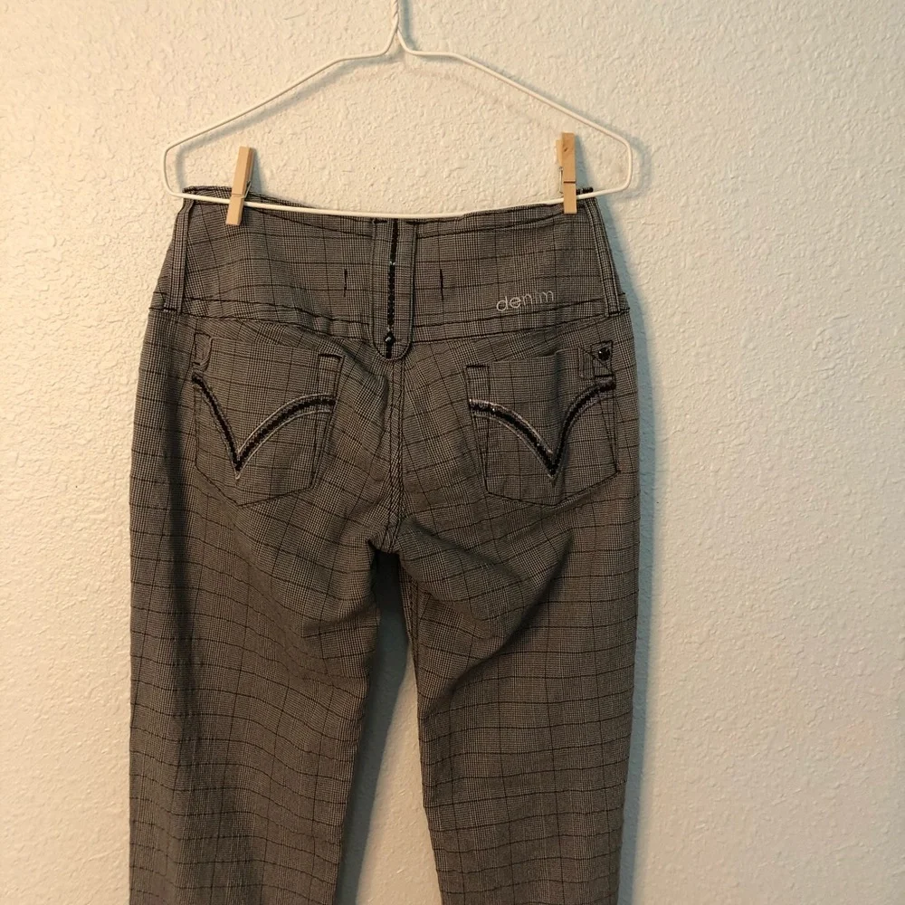 💜💜 The Toccs Checkered Euro Sized 42 Ladies Pants